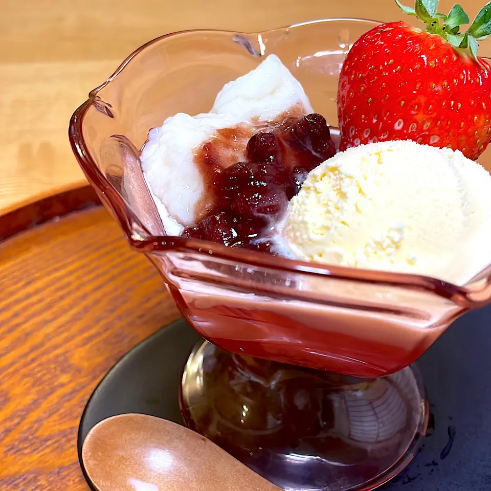 白玉クリームあんみついちご入り🍓|mokoさん