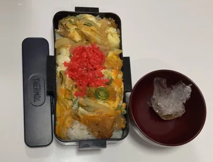 Snapdishの料理写真:パパ弁☆カツ丼☆みそ玉|Saharaさん