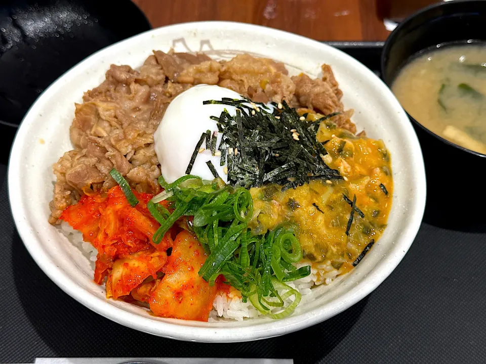 台湾風まぜ牛めし|マハロ菊池さん