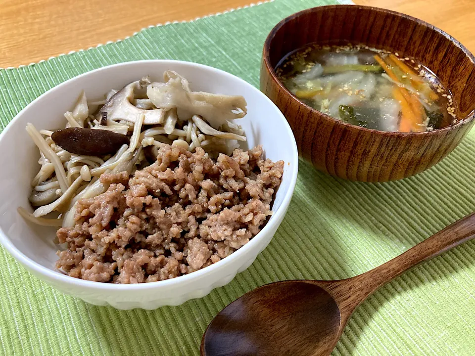 ＊きのこナムル乗せそぼろ丼＊|＊抹茶＊さん