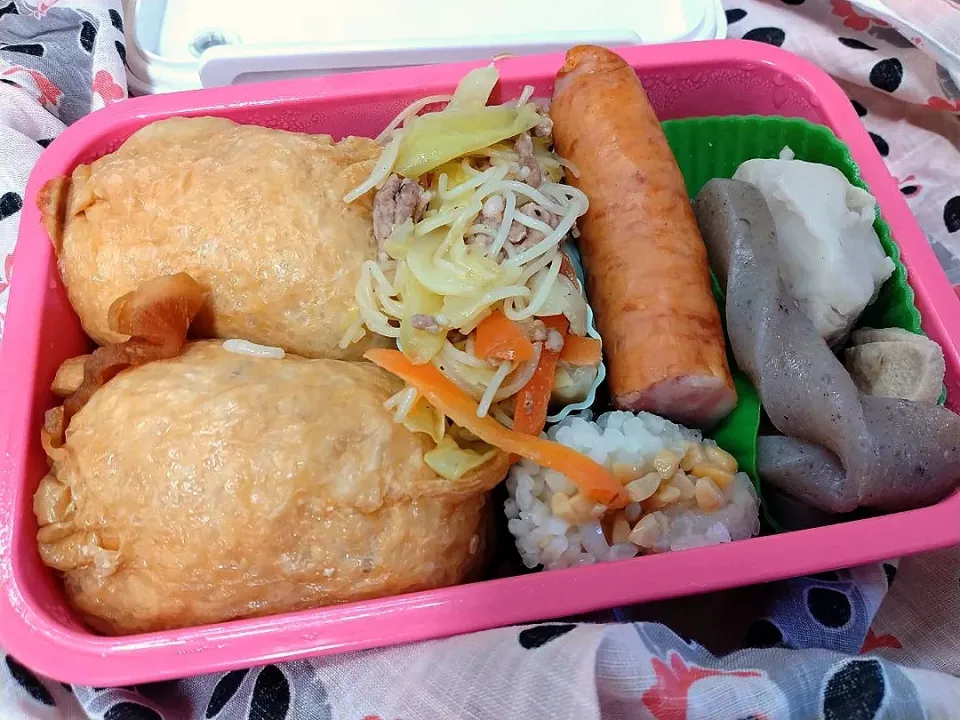 Snapdishの料理写真:チャレンジ!!納豆巻入り弁当|めめさん