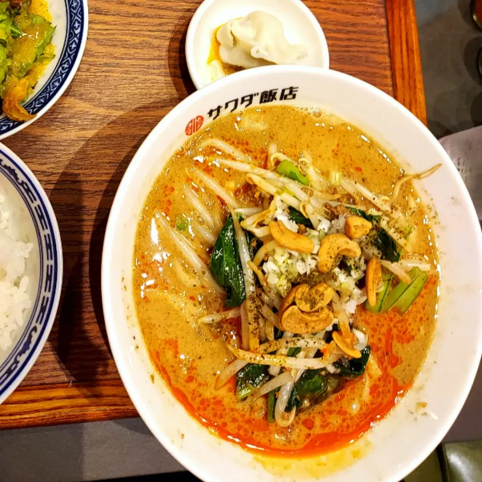 サバ節担々麺　サワダ飯店ランチ|あかね空さん