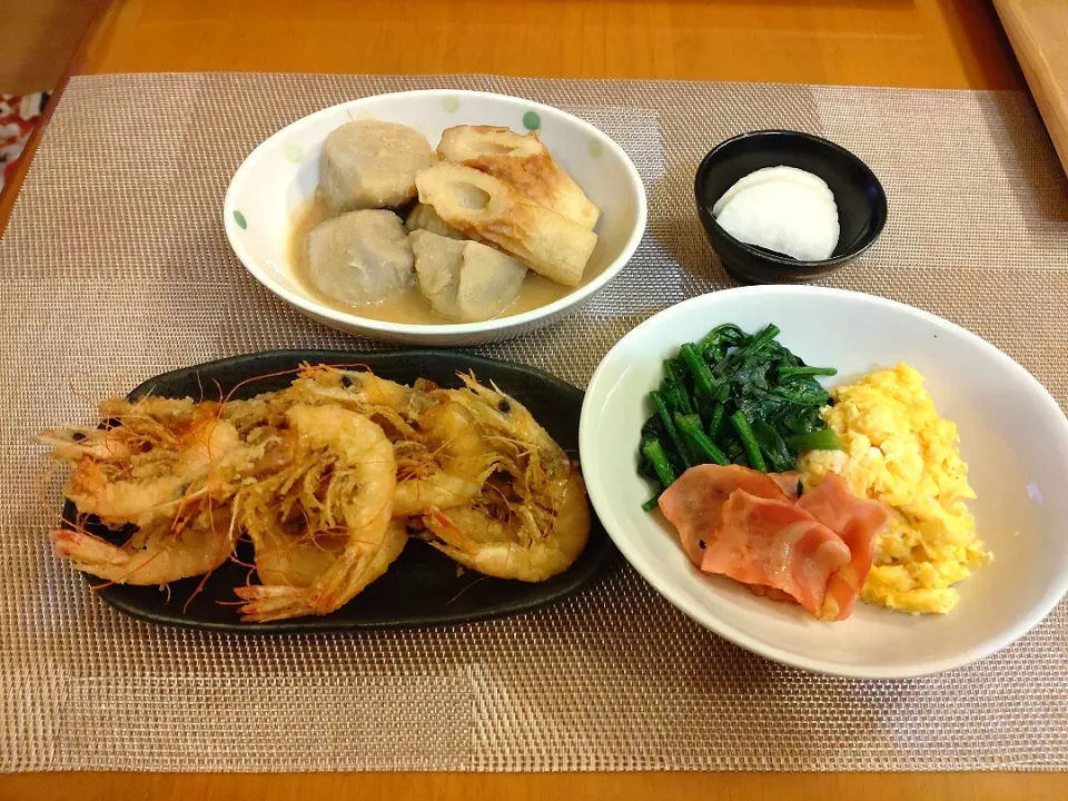 ☆芝エビ唐揚げ
☆ポパイエッグ
☆里芋と竹輪の味噌煮
☆糖しぼり大根|chikakoさん