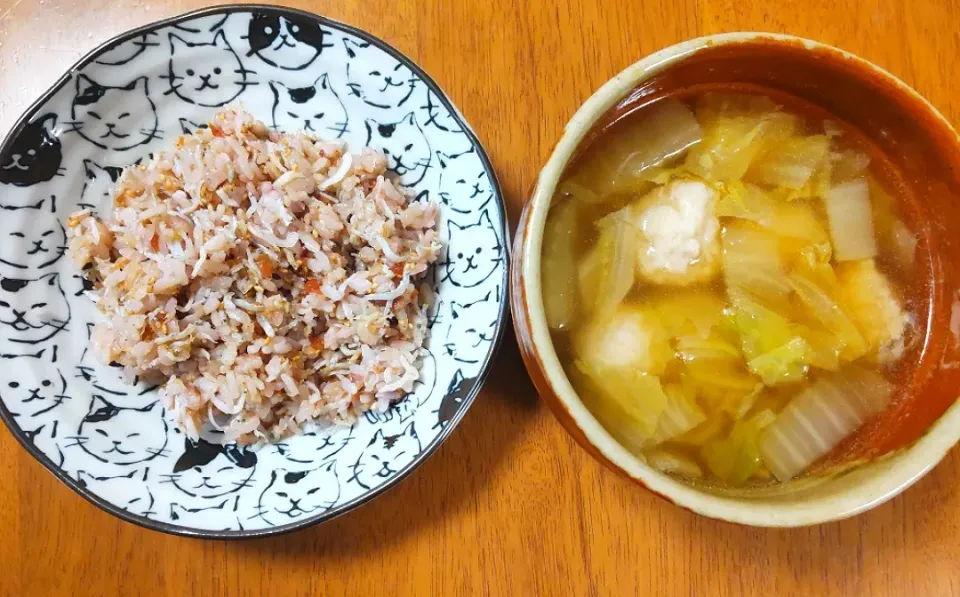 2023 0202　梅しらす炒飯　白菜と鶏団子の生姜スープ|いもこ。さん