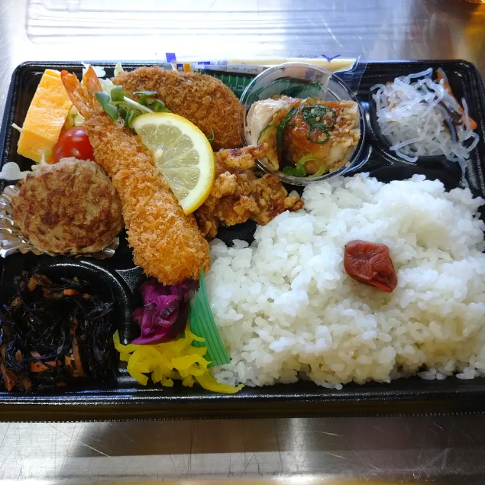 今日の昼弁当|岩﨑 正勝さん