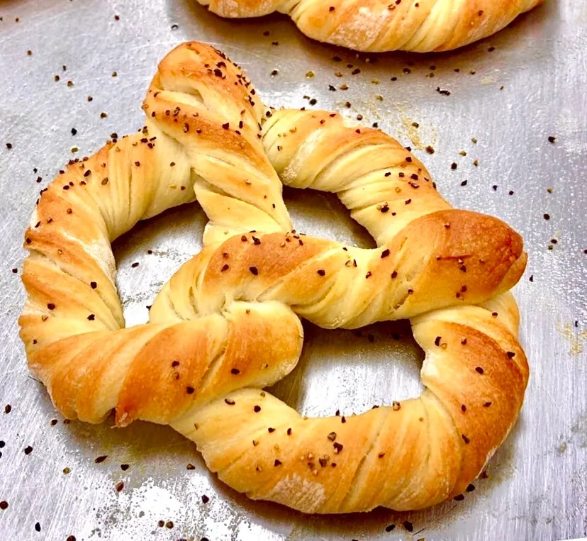 プレッツェル&スープde朝ごはん🥨|ばくあんしゃさん