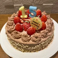 お誕生日のチョコレートケーキ♡|ぴろりんこさん