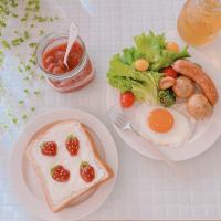 いちごトーストアートで朝ごはん♡