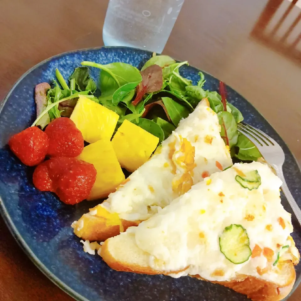 ホットタマゴサンド🥰

ポテトサラダ入です👍|KANAさん