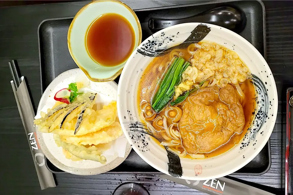 Snapdishの料理写真:Vegetarian tempura ramen set|Florrieさん