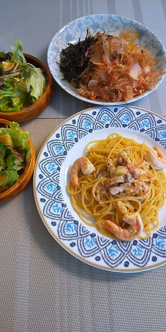 山代温泉のキミノカフェさんで
えびパスタ🍤と
和風梅パスタ🍝|さくらんぼさん