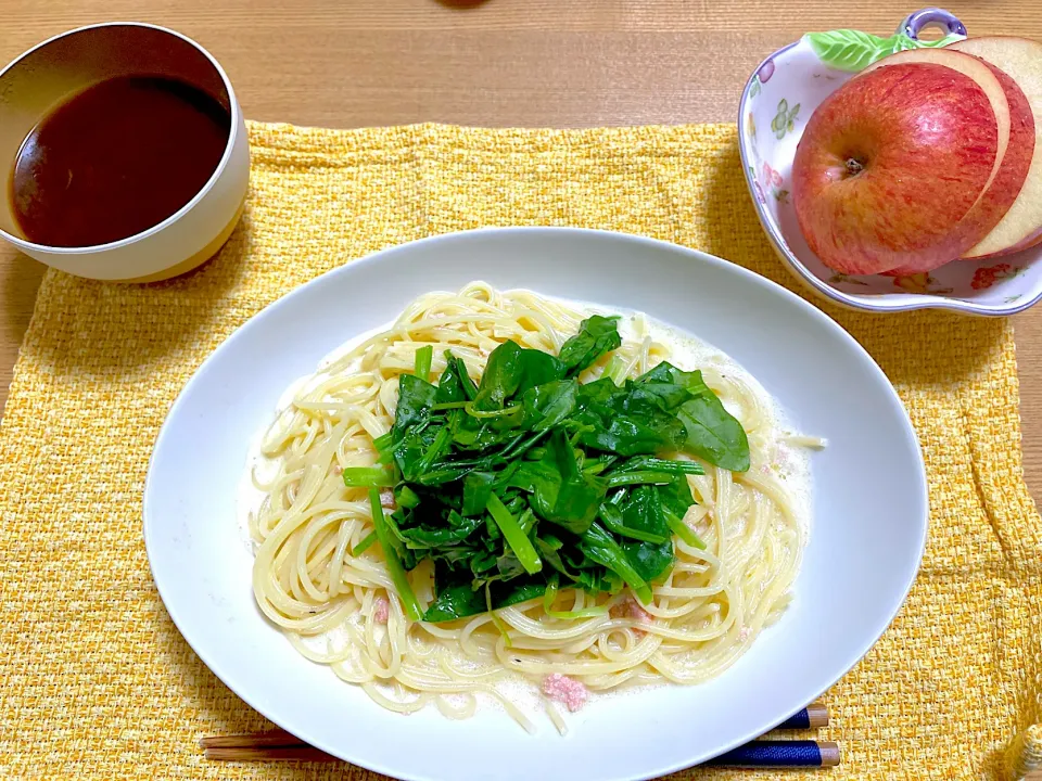 明太子パスタ🍝、シジミの赤だし、サンフジ🍎|1614さん