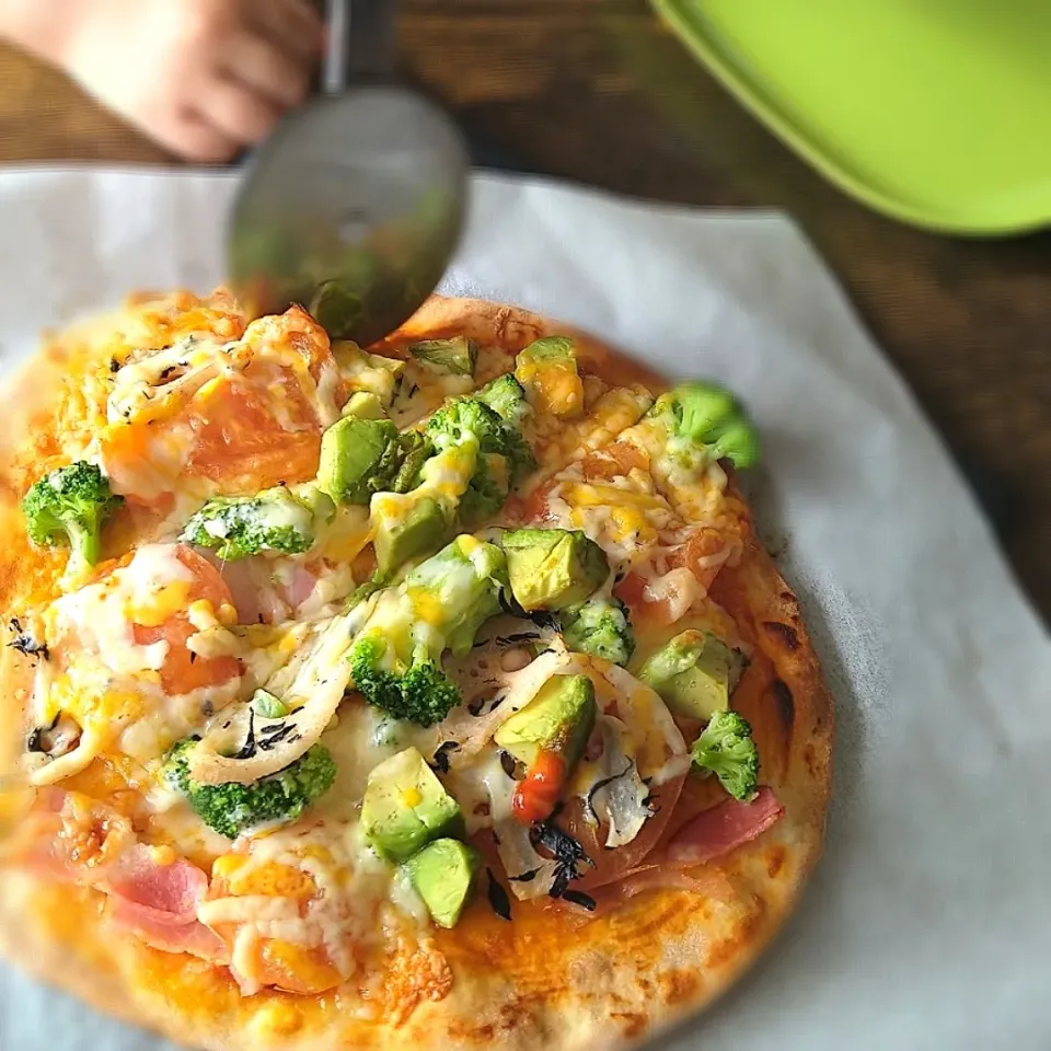 アルモンデ〜発酵無しのピザで
お孫とランチ🎶|とまと🍅さん