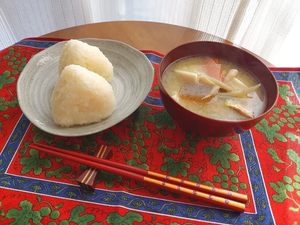 "龍の瞳"　おにぎりランチ🍙|Koyukiさん