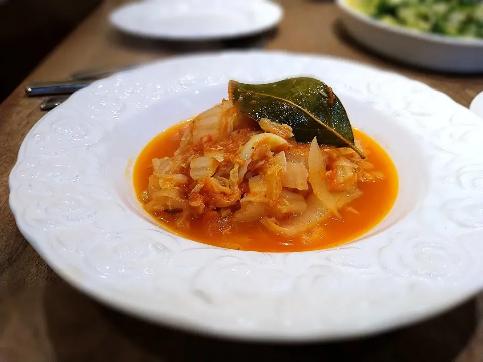 Snapdishの料理写真:白菜とツナのトマト煮|古尾谷りかこさん