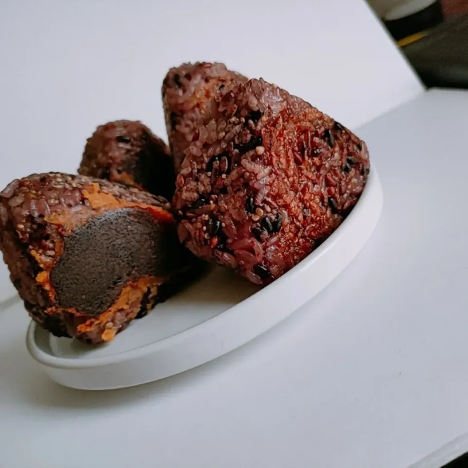 Snapdishの料理写真:焼きおにぎり味噌焼きおにぎり|あき285さん