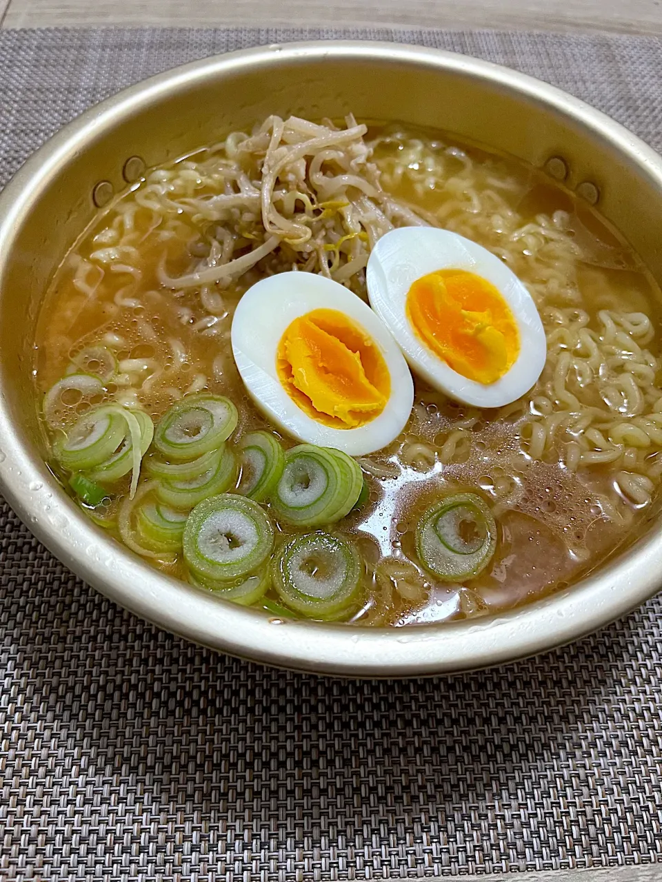 今日のお昼ごはん~すみれの味噌ラーメン~|ゆかｕさん