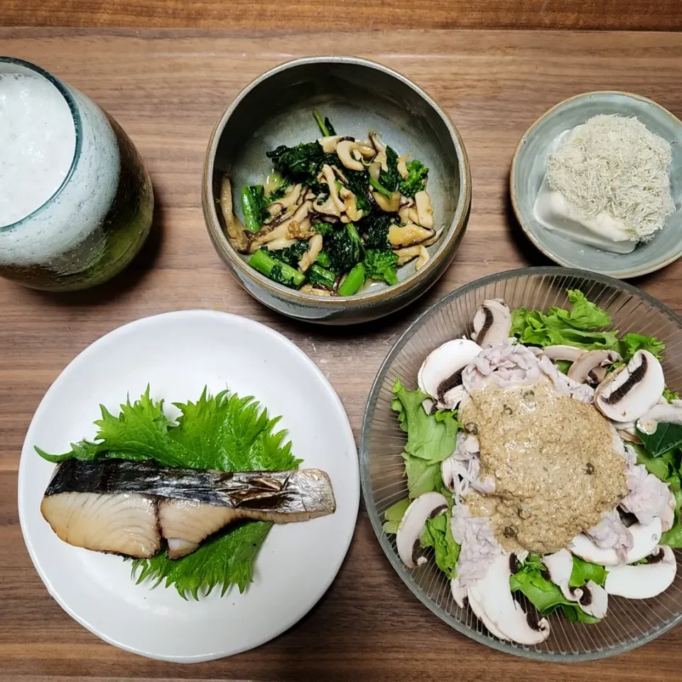 20230214
鰆の醤油漬け
豚しゃぶサラダ
菜の花と椎茸の塩辛炒め
おぼろ昆布豆腐|noccoさん