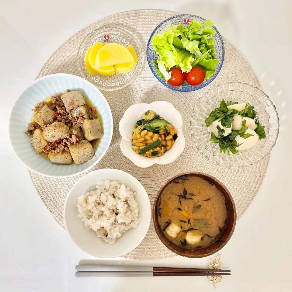 Snapdishの料理写真:こんにゃくとひき肉のピリ辛煮|ranさん