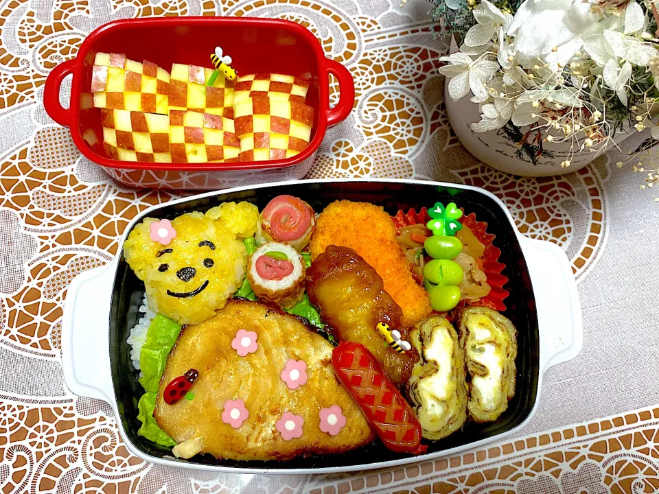 Snapdishの料理写真:2023.2.15はくまのプーさん魚弁当💕|makoさん