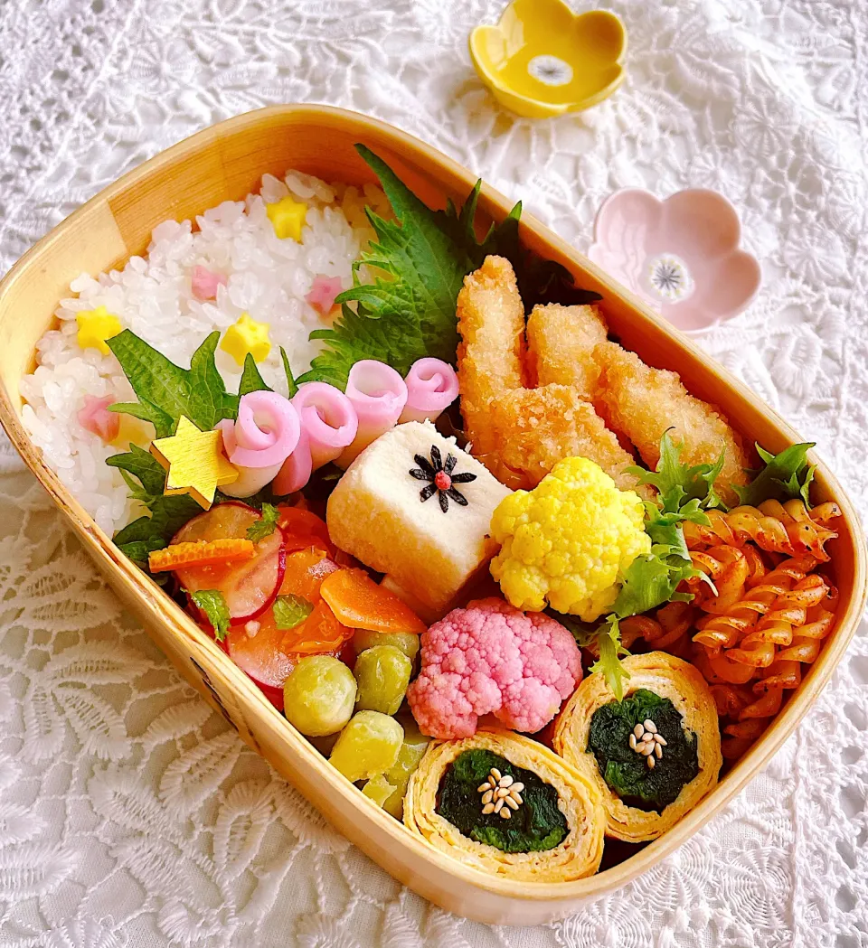 🌸⋆*お弁当🌼*･ 気持ちは春気分︎！✿·͜·|ちゃべさん