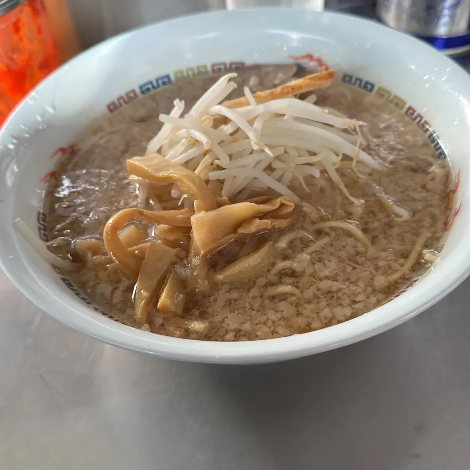 Snapdishの料理写真:＃夜勤明け　で　＃朝ラー　を　＃ホープ軒　で食べてます。　＃ラーメン|Hajime Sakaiさん