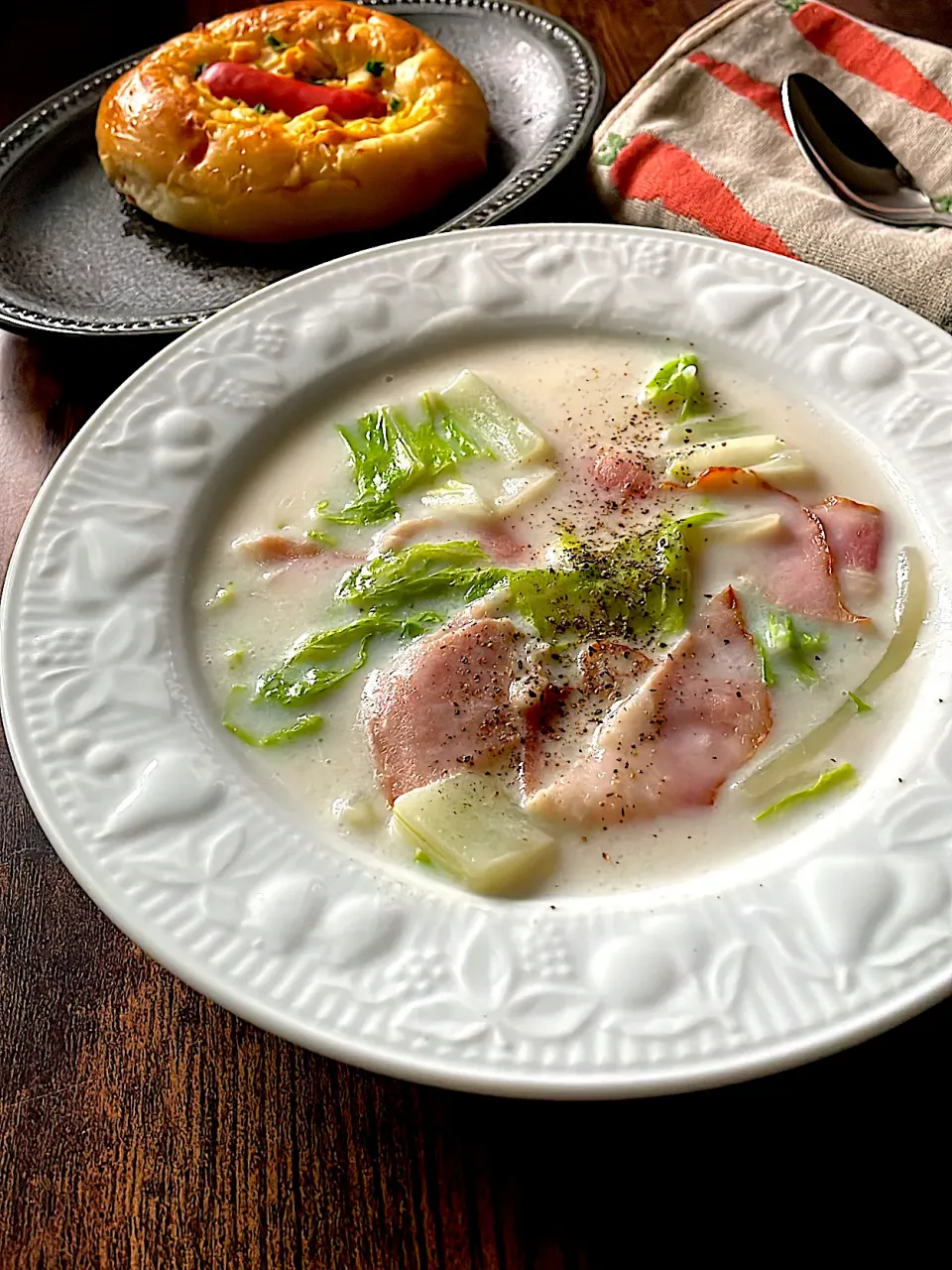 バター・生クリーム不使用~簡単で美味しい白菜とベーコンのミルク煮|とんちんさん