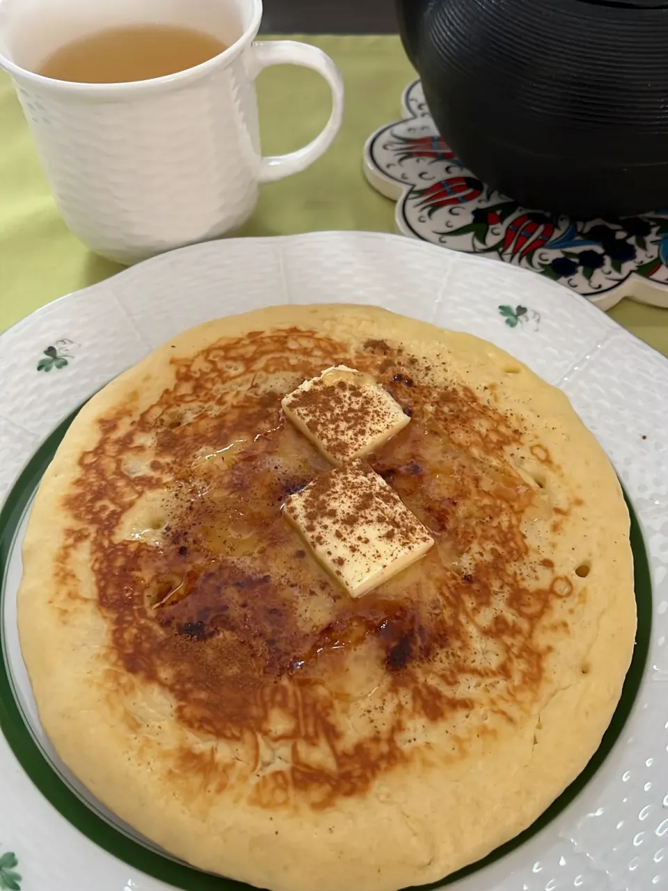 ホットケーキとバターと蜂蜜とシナモンそしてジャスミンティー✨✨|tamemitiさん