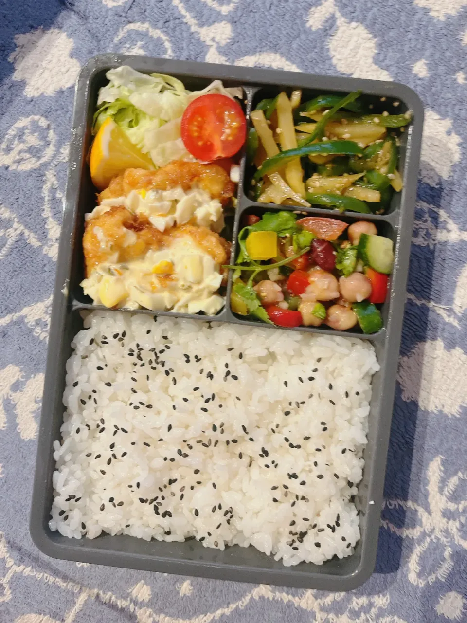 チキン南蛮弁当|とぴさん