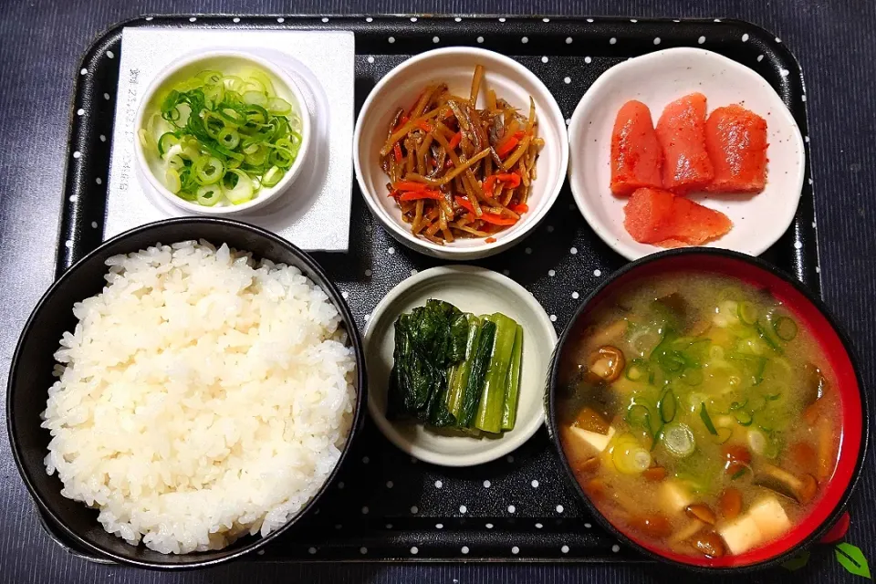 今日の朝ごはん（ごはんに辛子明太子、きんぴらごぼう、納豆、なめこ汁、野沢菜漬）|Mars＠釜飯作り研究中さん