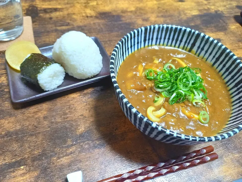 ・カレーうどん
・塩むすび|ちりさん