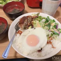 Snapdishの料理写真:ロコモコ丼|あきちあさん