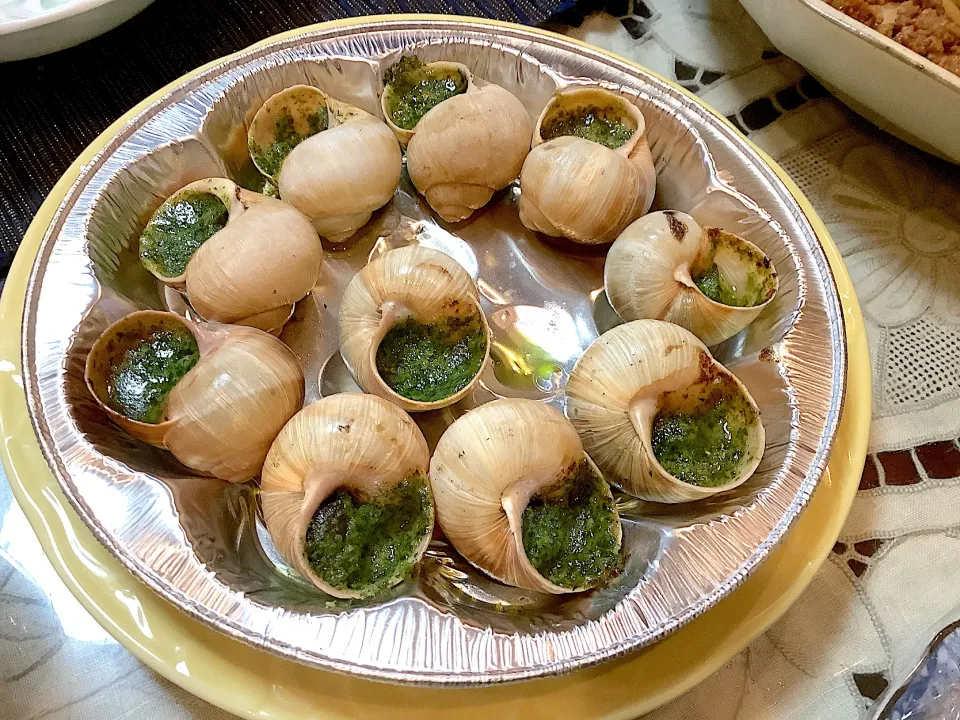 フランス🇫🇷料理😋『エスカルゴ』|アライさんさん