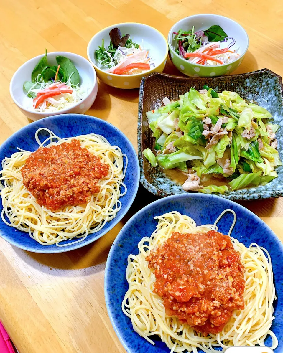 Snapdishの料理写真:【手作りミートソースパスタ🍝🍴✧︎】|yuko.ｾﾝｾｲ🍒《ひなた♡ぼっこ》さん