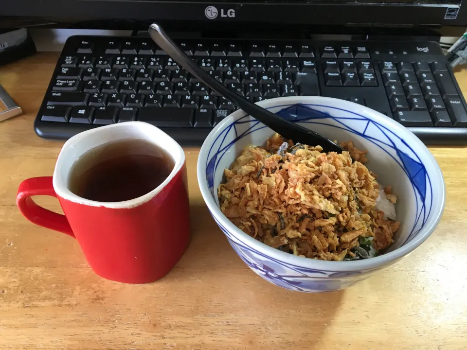 アレンジ卵かけ納豆ご飯(朝ご飯)|enarinさん