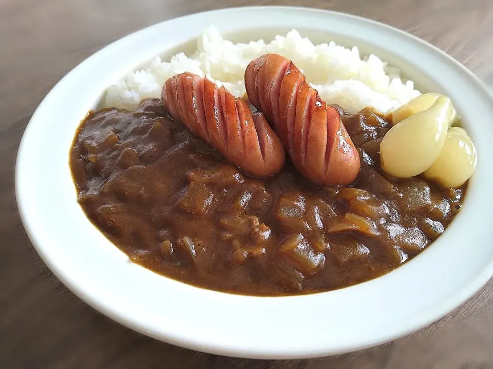 ビーフカレー　ソーセージトッピング|古尾谷りかこさん