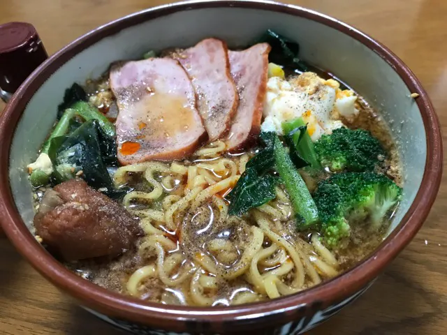 Snapdishの料理写真:これ絶対うまいやつ🍜、濃厚味噌味❗️( ◠‿◠ )✨|サソリさん