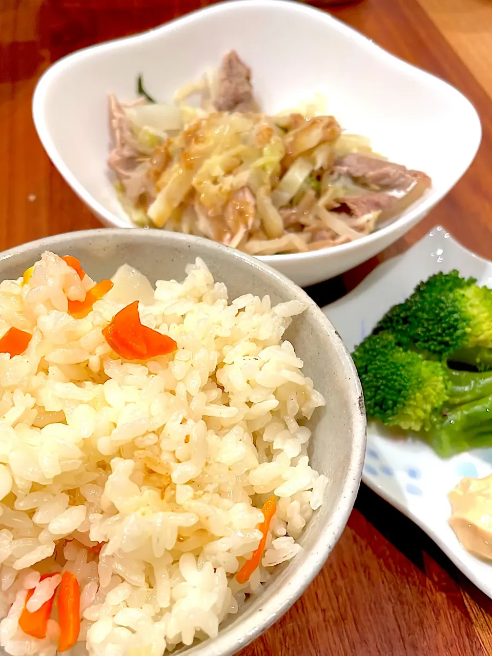 筍ご飯　豚と野菜の蒸し煮　焼きブロッコリー|とゆあさん