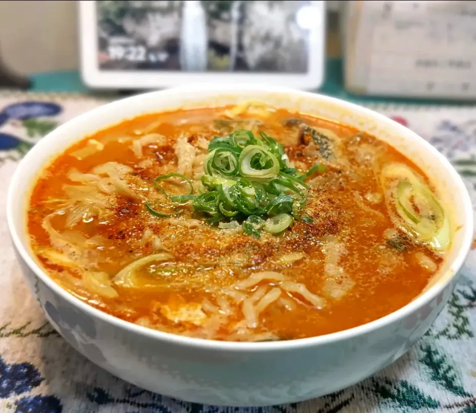 夕食は激辛味噌担々麺です。|Katsuraさん