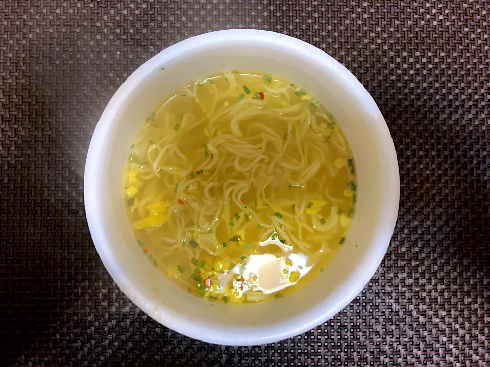 明星 評判屋 重ねだし わんたん塩ラーメン|ばーさんさん