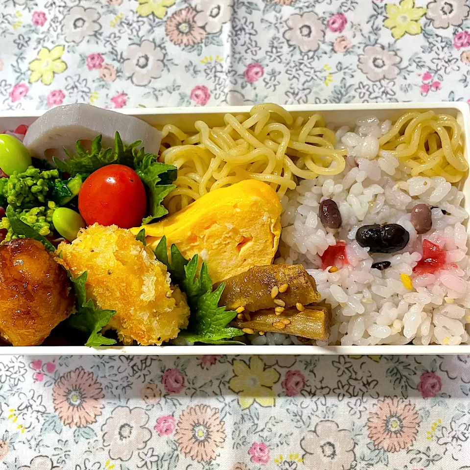 ポテトフライ・冷食イカフライ弁当(娘)☆2月19日|kaoriさん