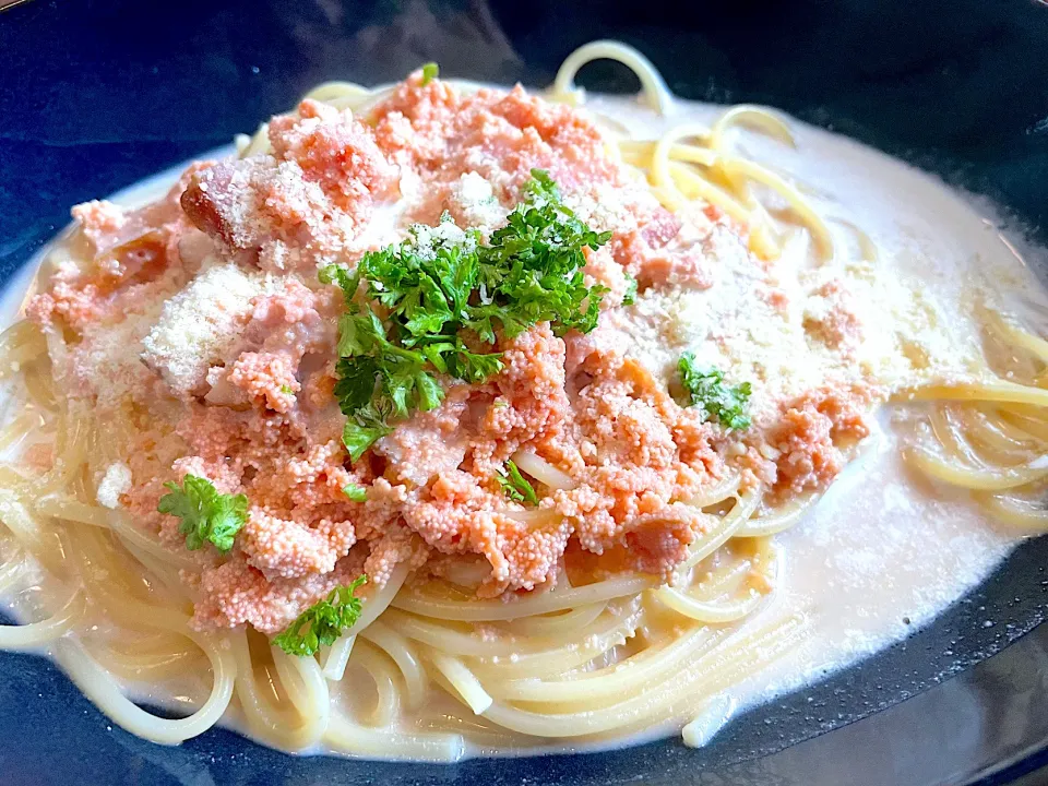 Snapdishの料理写真:明太子クリームパスタ🍝|にゃふてんさん