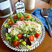 自家製塩麹で　うま塩ダレの鶏ハムサラダ🥗