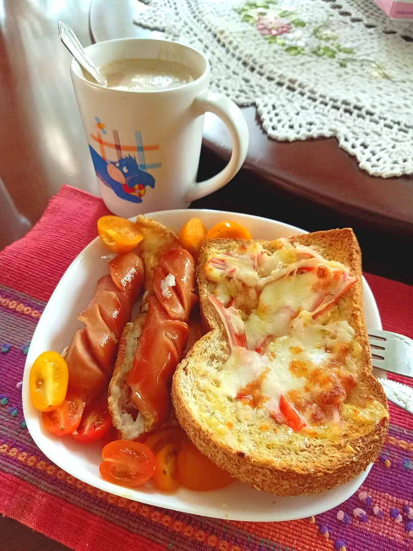 Cheesy Homemade Brunch 🍞🥓🍅☕|An'leeさん