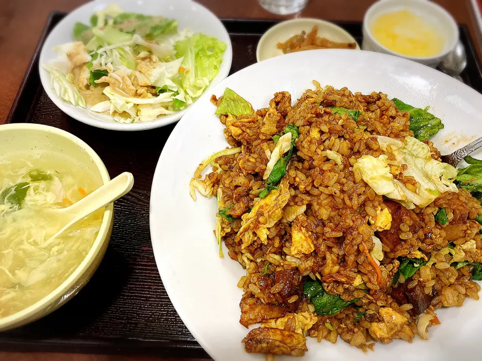 Snapdishの料理写真:豚角煮炒飯定食 ¥830|Blue Moon Caféさん