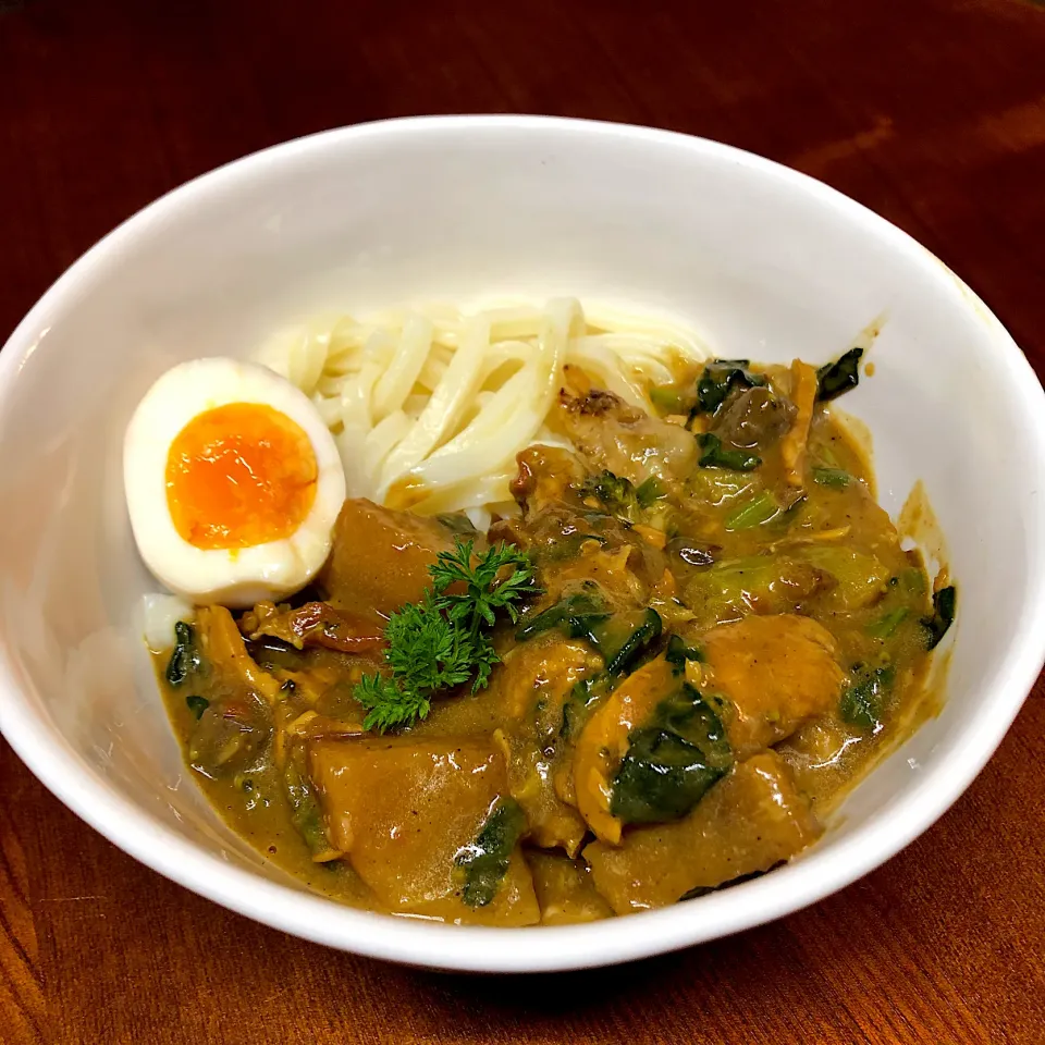 アルモンデカレーうどん🍛|henryさん