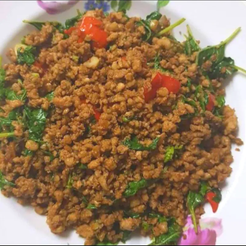 stir fry minced pork with basil leaves|patlovestocookさん