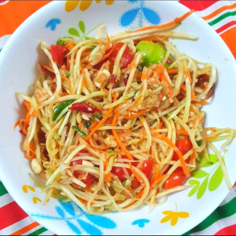 spicy papaya salad (somtum)🍅🌶🍋|patlovestocookさん