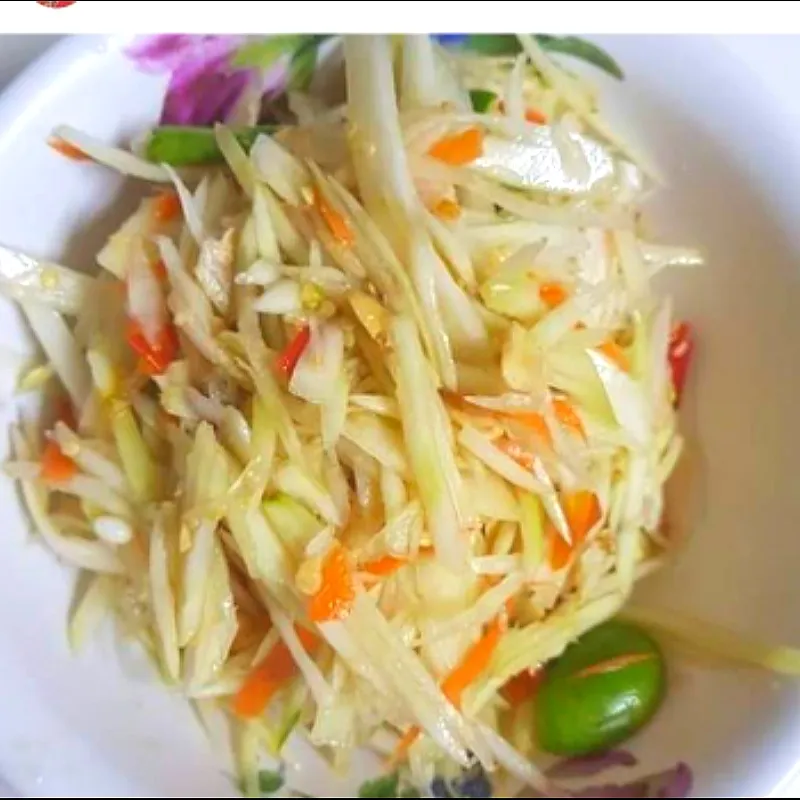 mild papaya salad (somtum)🥕🌶|patlovestocookさん