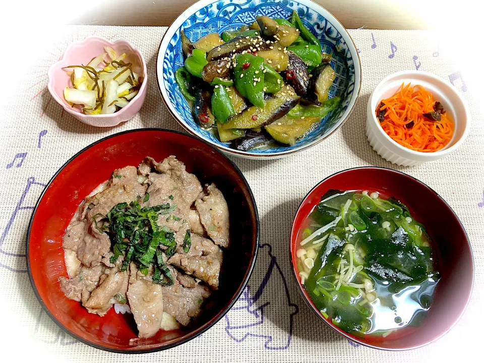 牛タンとろろ丼|樹里亜さん